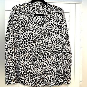 Calvin Klein Leopard Animal Print Buttin Down top Size Small